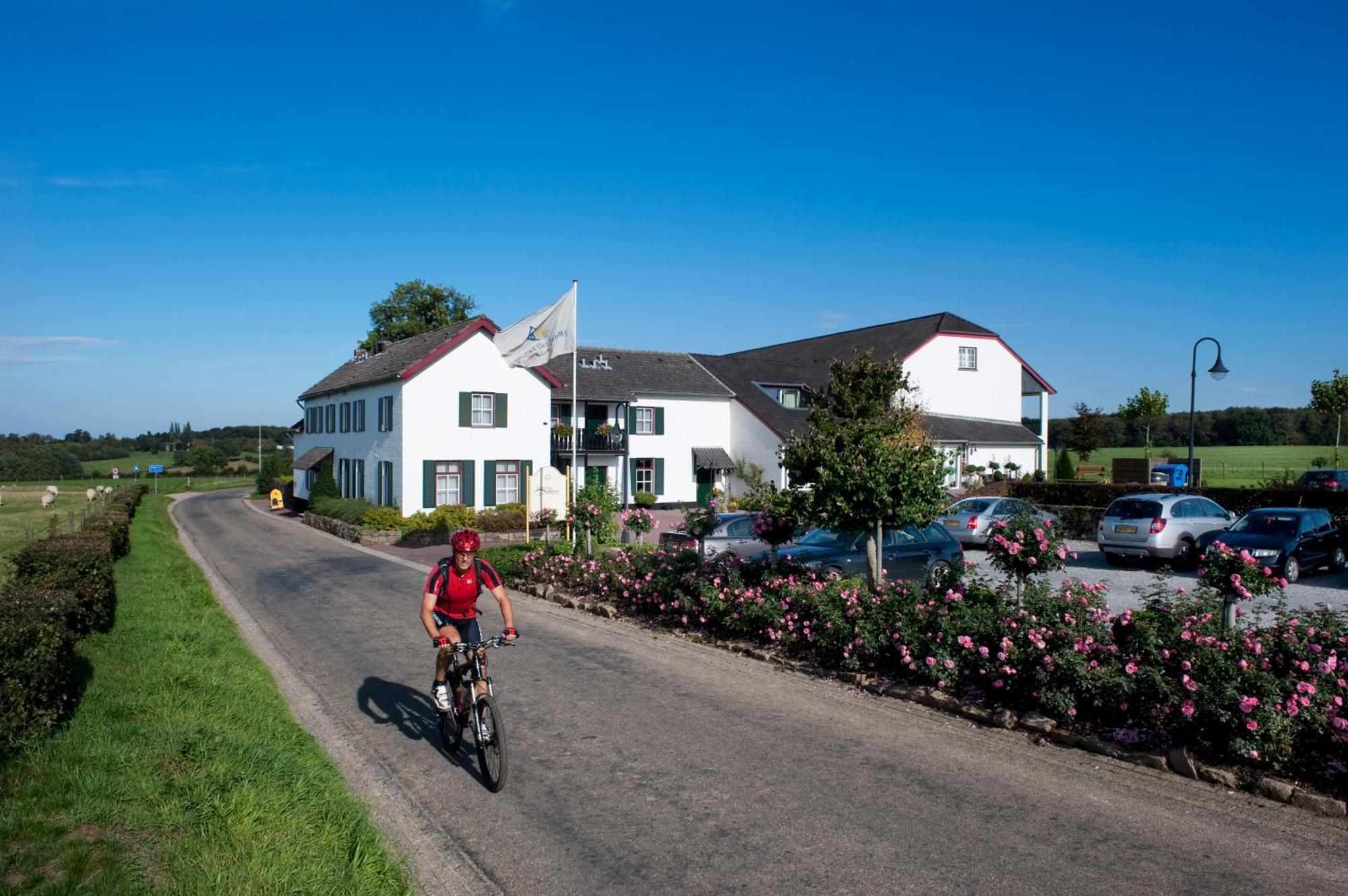 Hotel Gerardushoeve Heijenrath Exterior foto